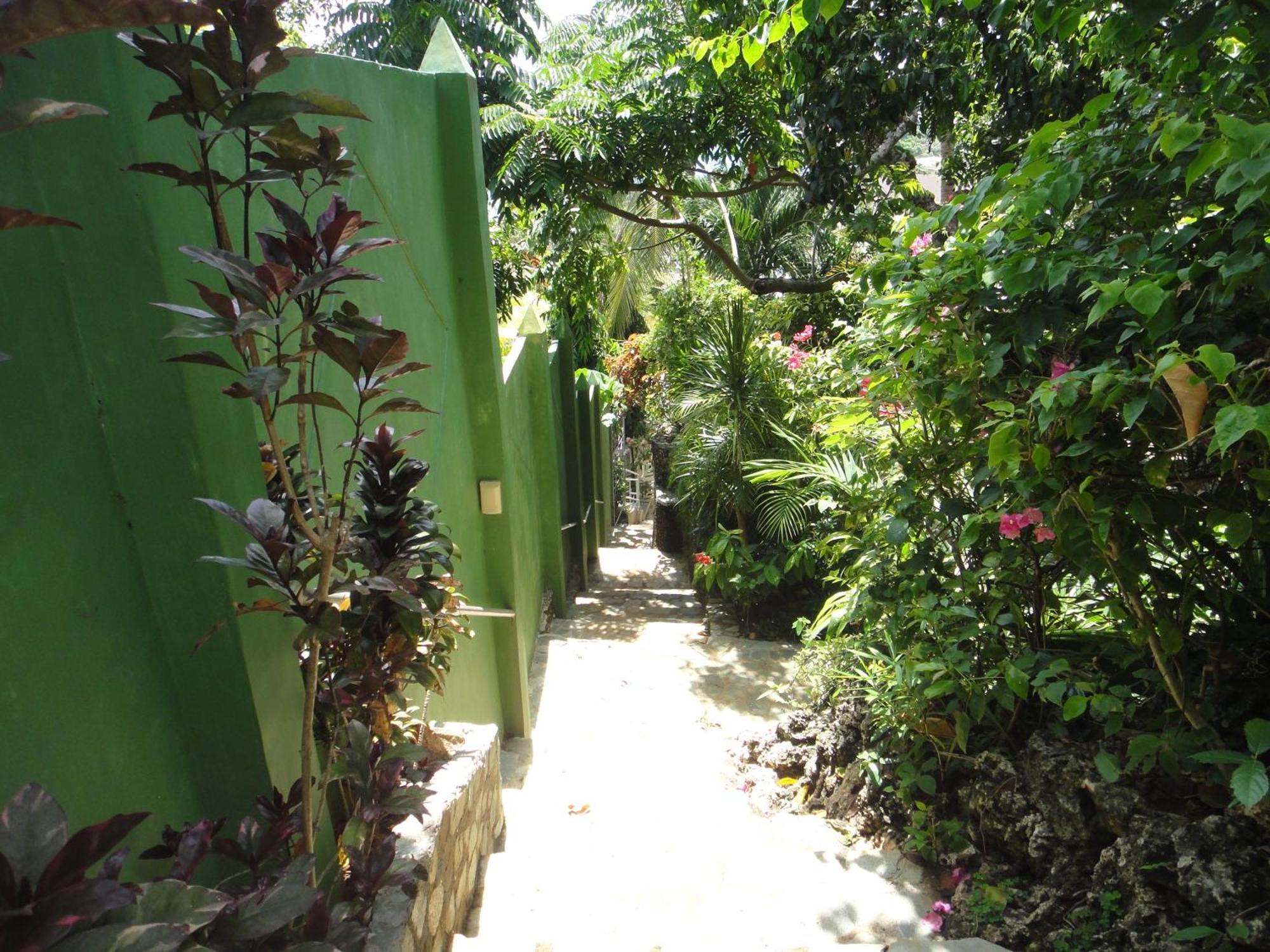 Argonauta Boracay Apartment Suites And Villas Boracay Island Zewnętrze zdjęcie